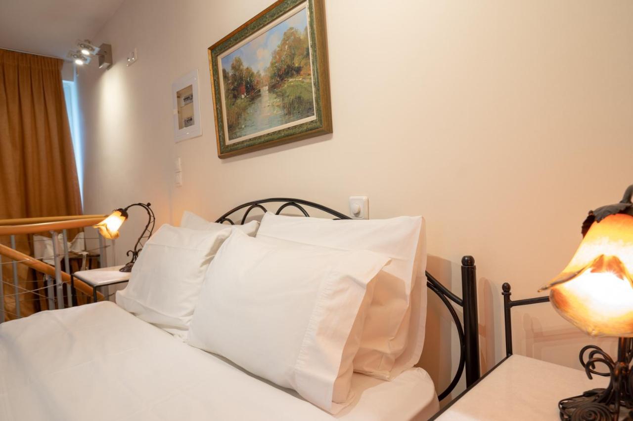 Acropolis Metro St.3 Bedrοοms 6 Persons Maisonette Athens Luaran gambar