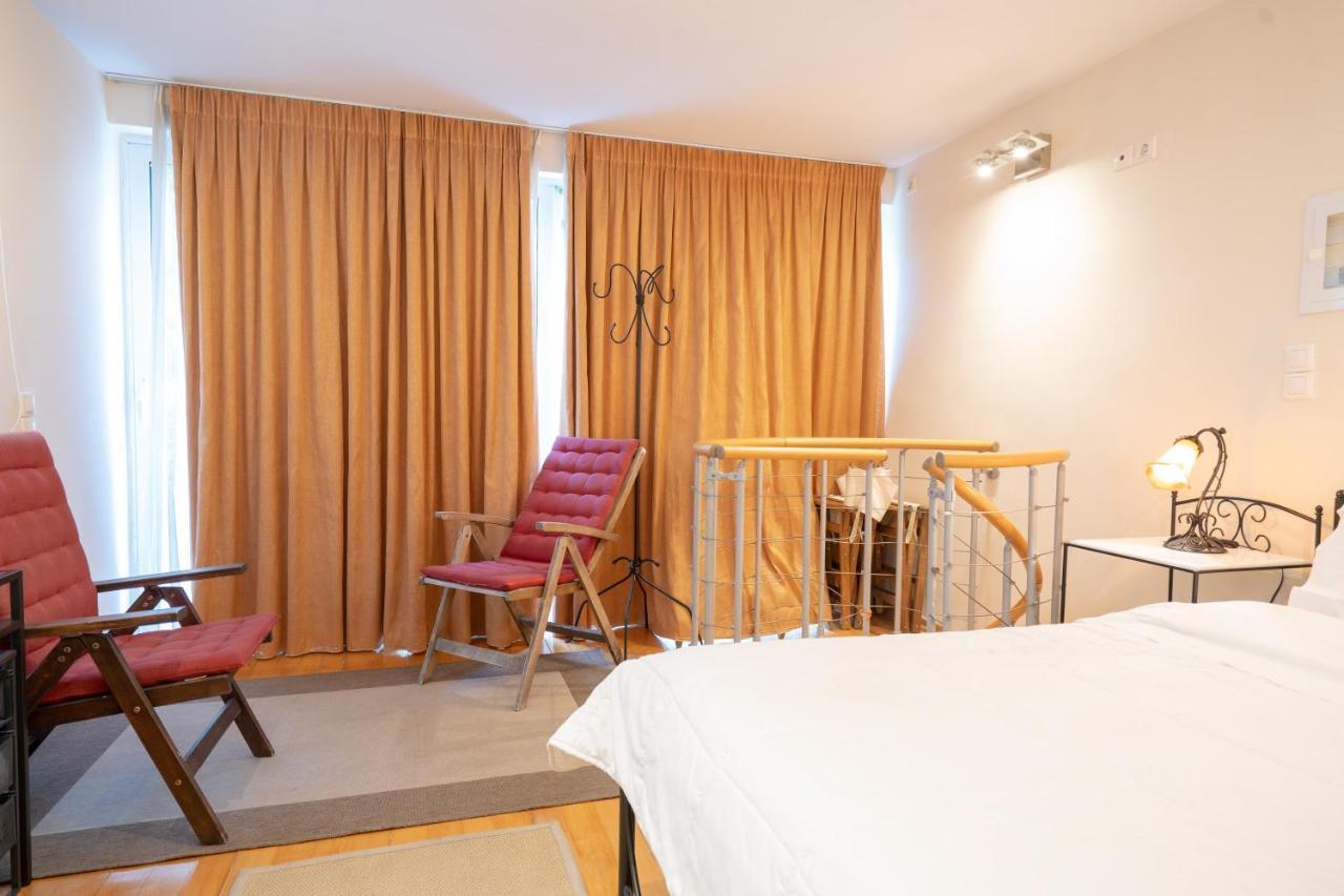 Acropolis Metro St.3 Bedrοοms 6 Persons Maisonette Athens Luaran gambar