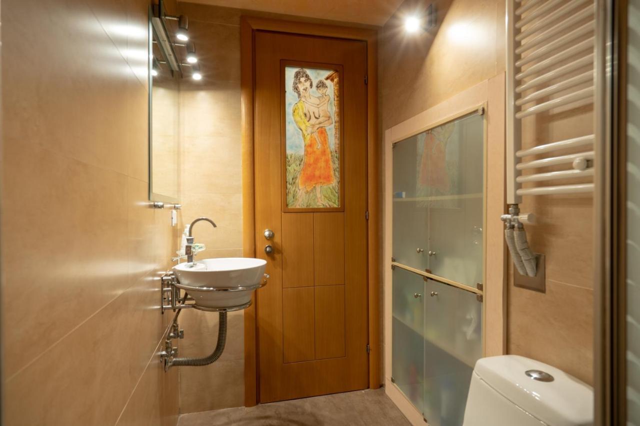 Acropolis Metro St.3 Bedrοοms 6 Persons Maisonette Athens Luaran gambar