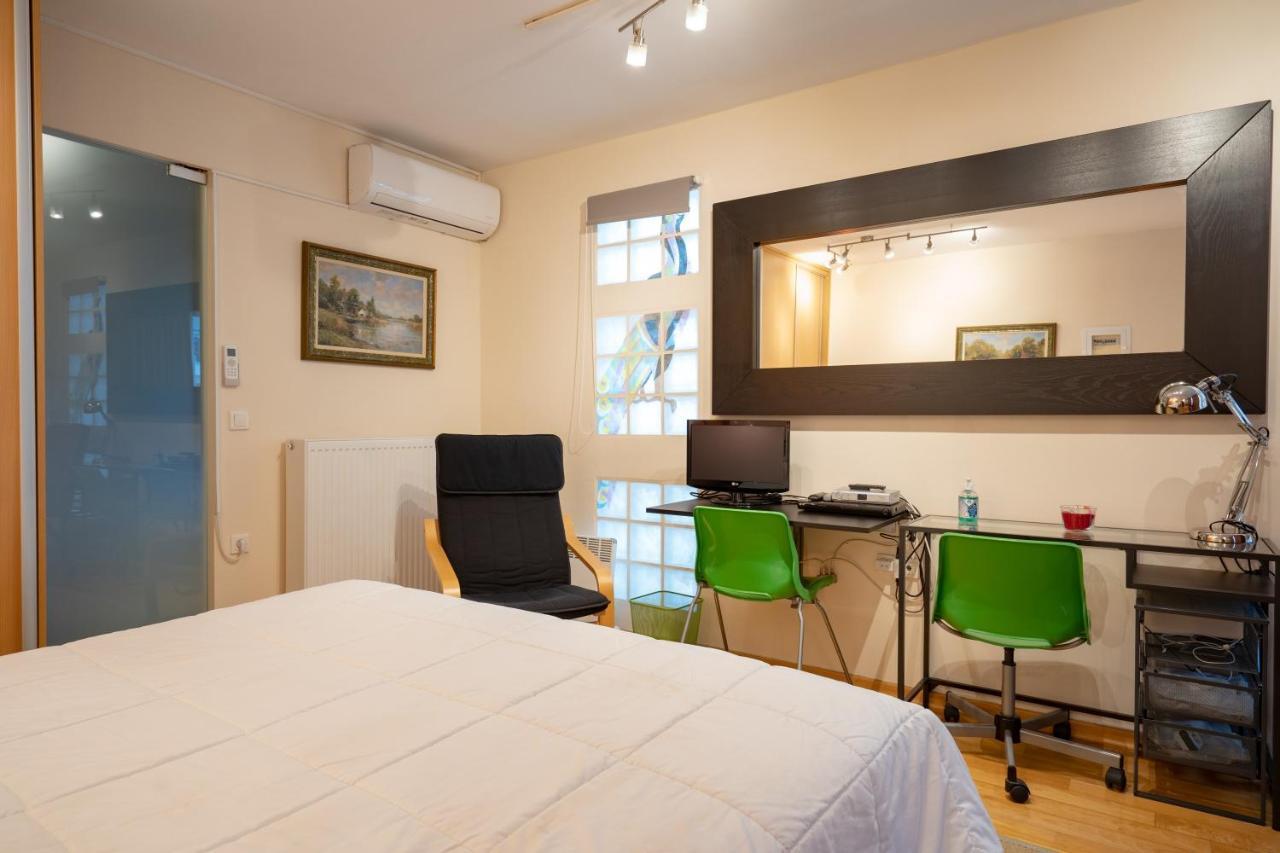 Acropolis Metro St.3 Bedrοοms 6 Persons Maisonette Athens Luaran gambar