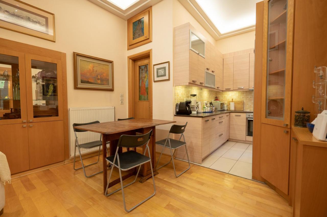 Acropolis Metro St.3 Bedrοοms 6 Persons Maisonette Athens Luaran gambar