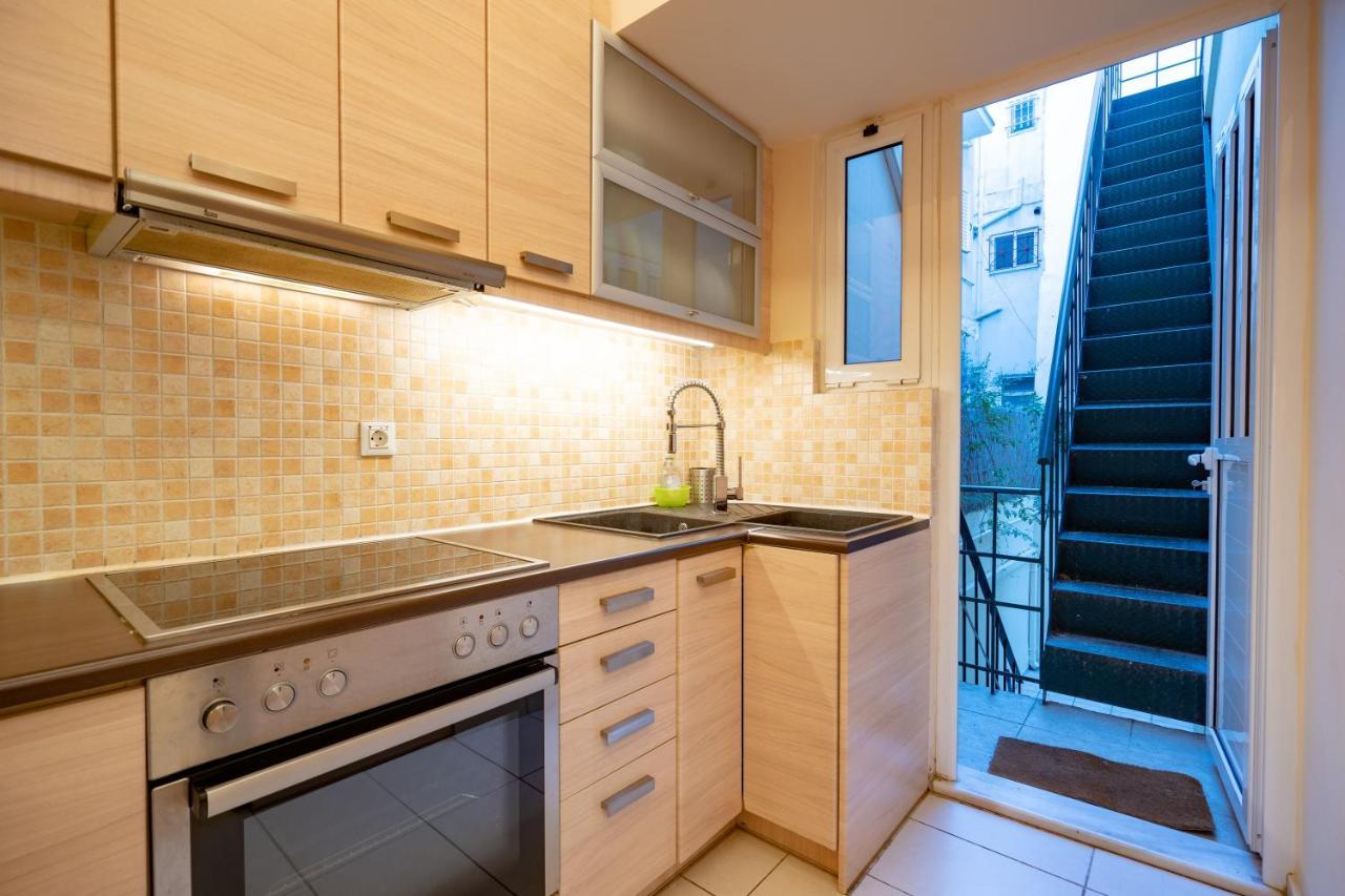 Acropolis Metro St.3 Bedrοοms 6 Persons Maisonette Athens Luaran gambar