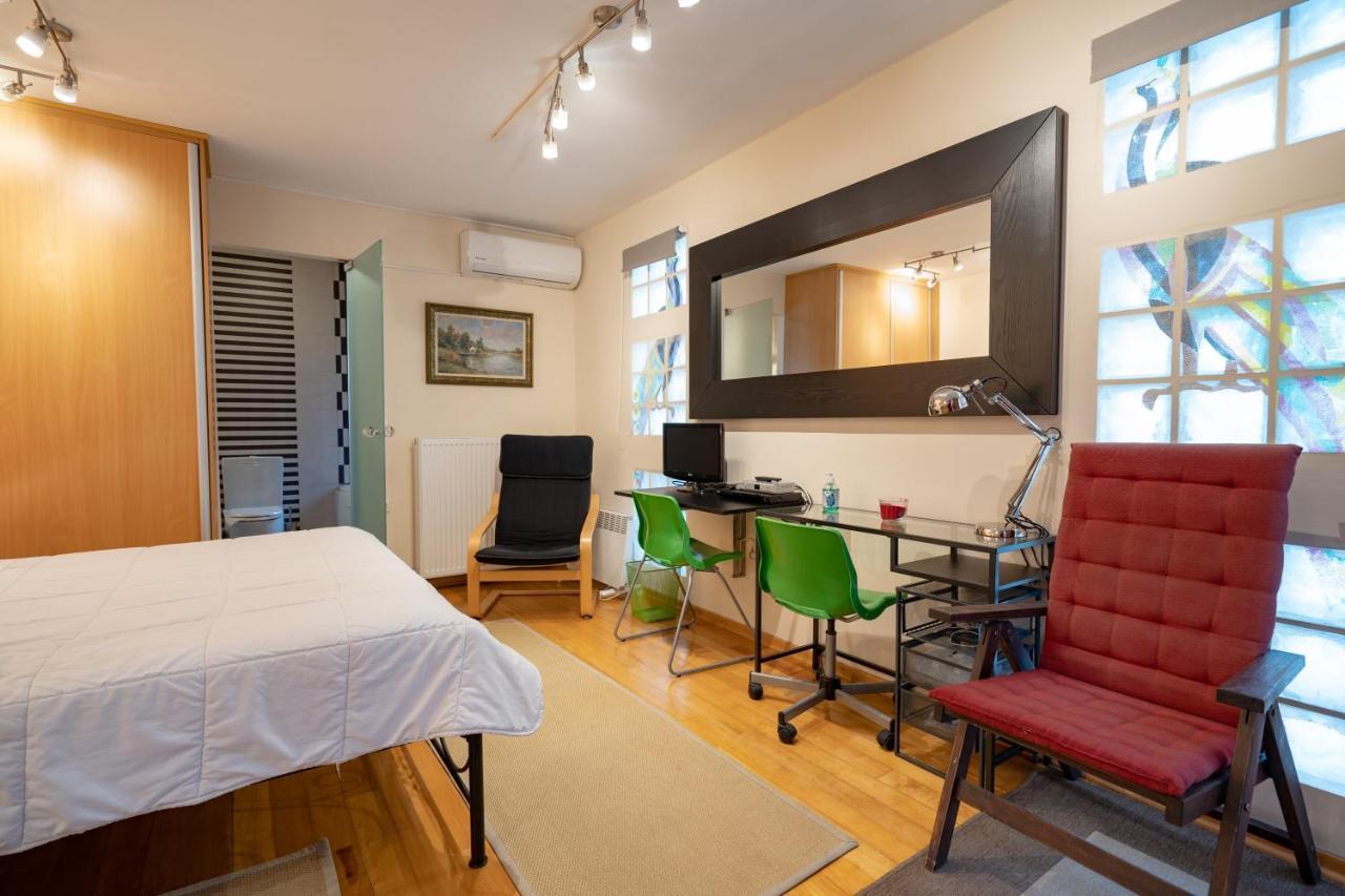 Acropolis Metro St.3 Bedrοοms 6 Persons Maisonette Athens Luaran gambar